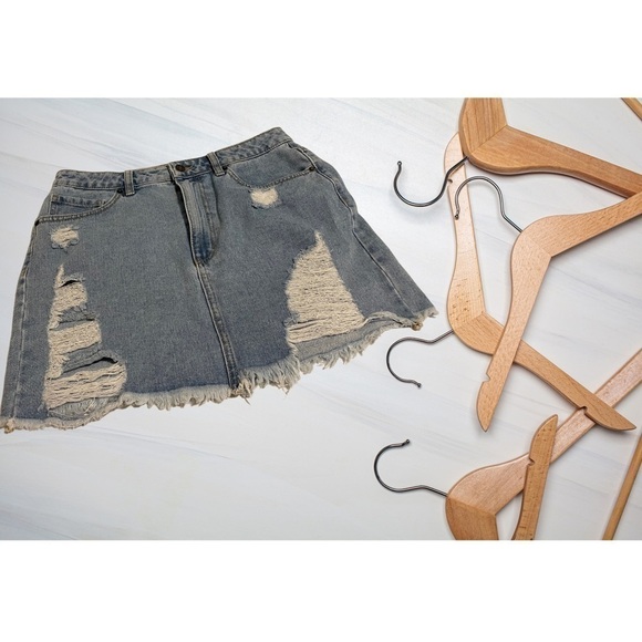 Denim‎ skirt - Picture 3 of 6